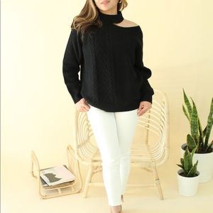 mock neck sweater ❤️SOLD OUT❤️